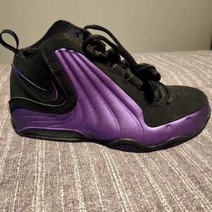 (NIB) Nike Air Max Wavy BV1342-001 Black/Eggplant Basketball Shoes 6Y/ Women's 7